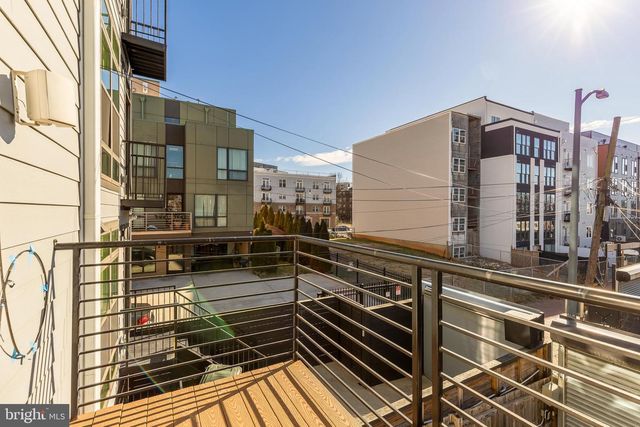 1609 LEVIS ST NE, Washington, DC 20002
