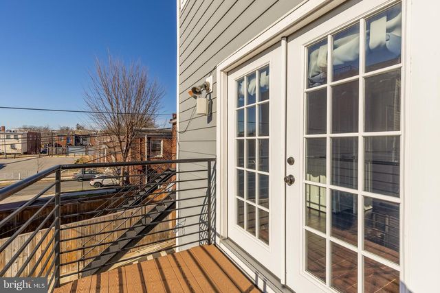1609 LEVIS ST NE, Washington, DC 20002