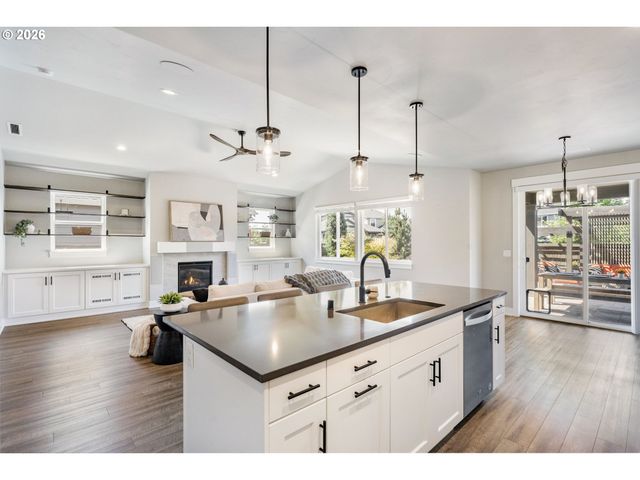 10114 Ne 136TH Ave, Vancouver, WA 98682