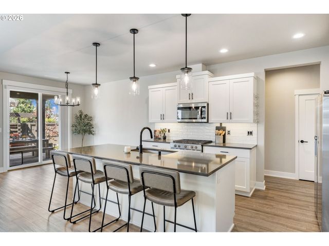 10114 Ne 136TH Ave, Vancouver, WA 98682