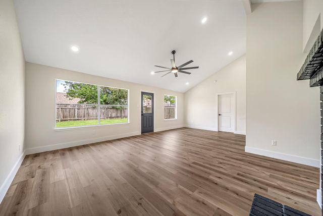 3807 Teakwood Drive, La Porte, TX 77571
