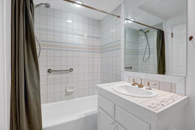 53660 Avenida Juarez, La Quinta, CA 92253