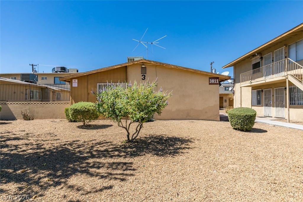 3811 Daisy Street 35, Las Vegas, NV 89119 — exterior