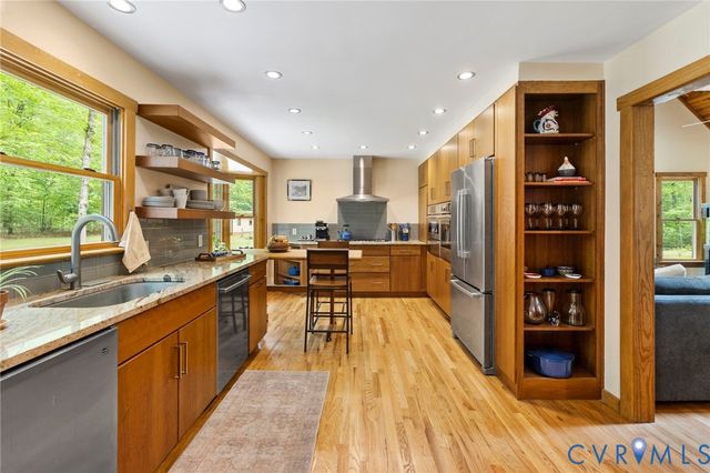 3172 Three Bridge Rd, Powhatan, VA 23139
