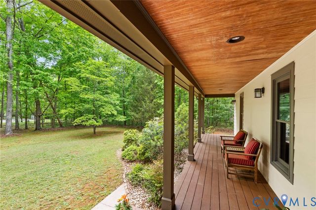 3172 Three Bridge Rd, Powhatan, VA 23139