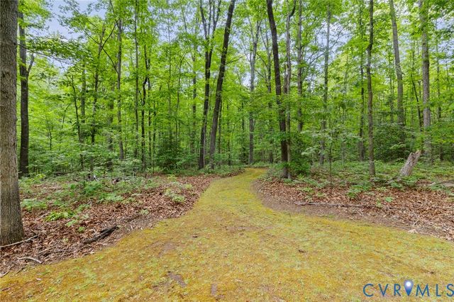 3172 Three Bridge Rd, Powhatan, VA 23139