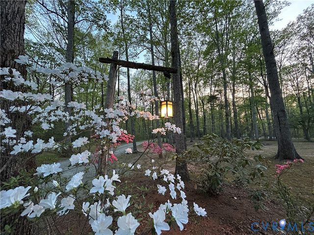3172 Three Bridge Rd, Powhatan, VA 23139