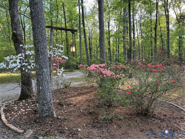 3172 Three Bridge Rd, Powhatan, VA 23139