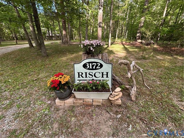 3172 Three Bridge Rd, Powhatan, VA 23139