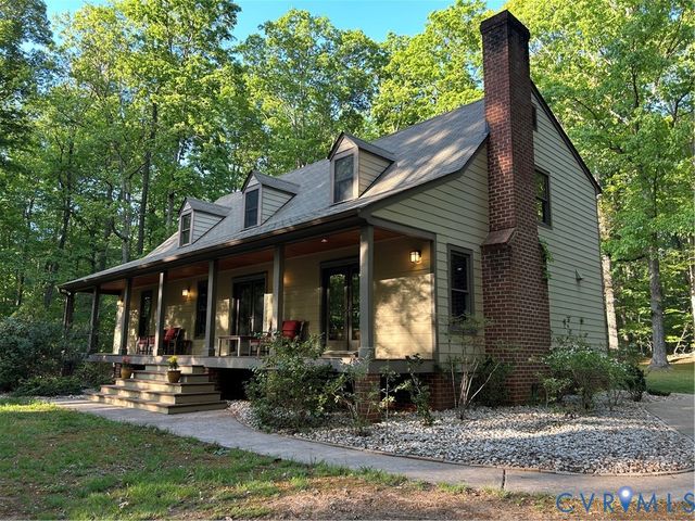 3172 Three Bridge Rd, Powhatan, VA 23139