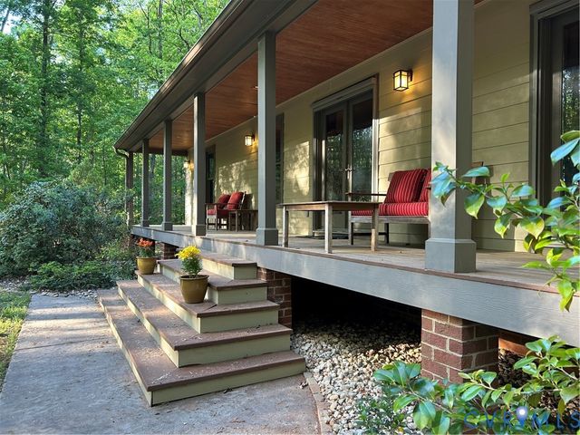 3172 Three Bridge Rd, Powhatan, VA 23139
