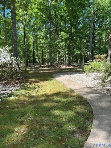 3172 Three Bridge Rd, Powhatan, VA 23139