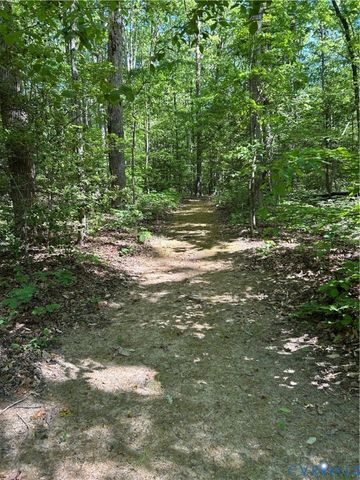 3172 Three Bridge Rd, Powhatan, VA 23139