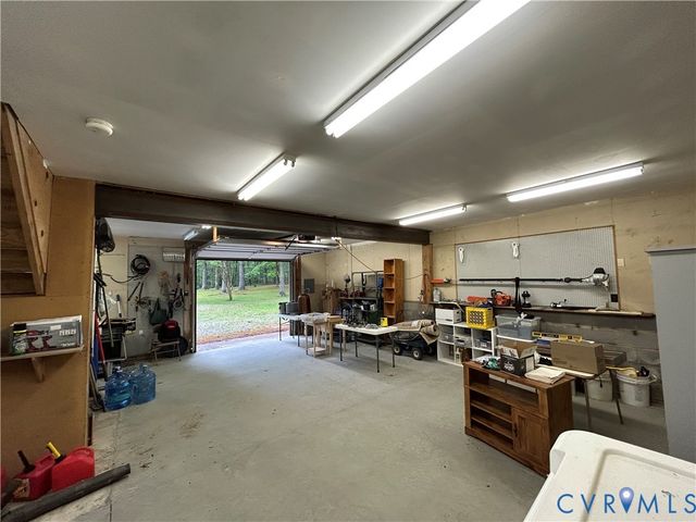 3172 Three Bridge Rd, Powhatan, VA 23139