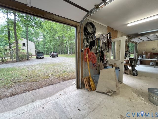 3172 Three Bridge Rd, Powhatan, VA 23139