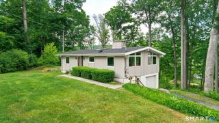 18 Craigmoor Road South, Ridgefield, CT 06877