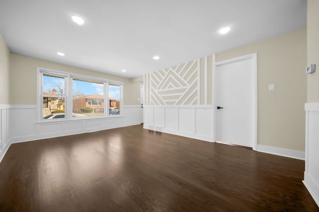 12750 S Aberdeen Street, Calumet Park, IL 60827