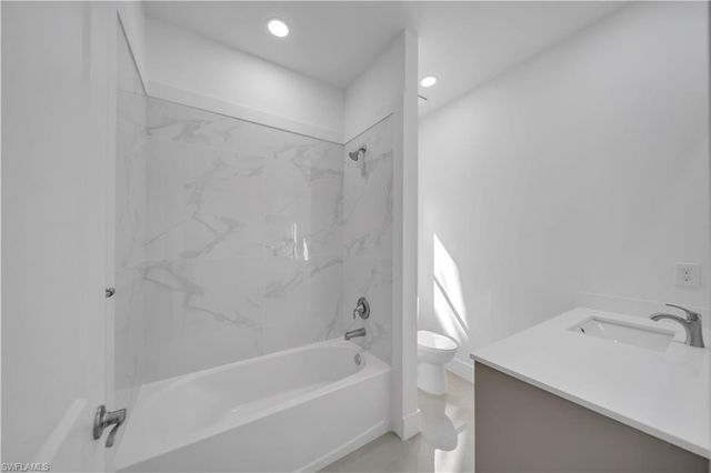 1904 E 11th ST, Lehigh Acres, FL 33936