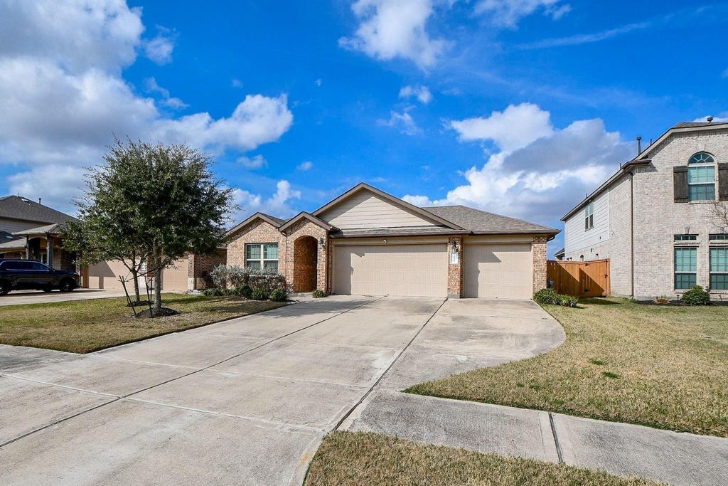 2631 Half Dome Drive, Rosharon, TX 77583