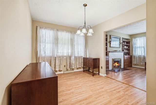 215 Demorest Avenue, Staten Island, NY 10314