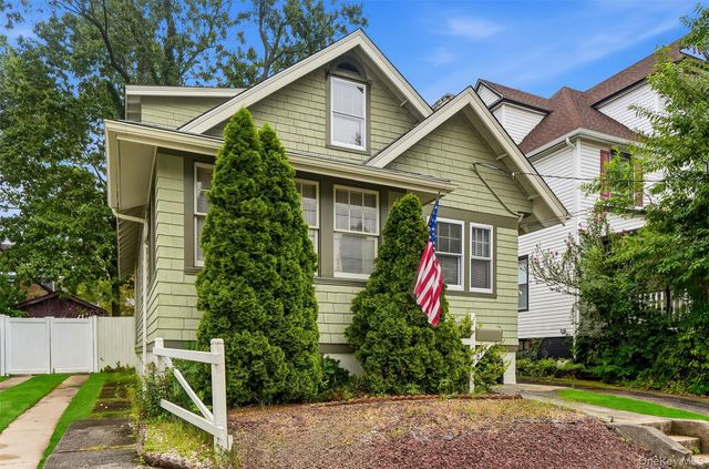 215 Demorest Avenue, Staten Island, NY 10314