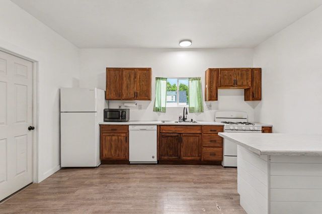 210 S Adams Street, Pleasant, MI 48858