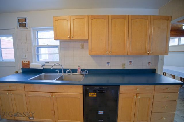 2210 Massachusetts Avenue, Butte, MT 59701