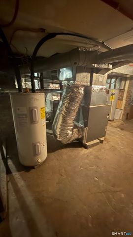 252 Villa Avenue, Fairfield, CT 06825