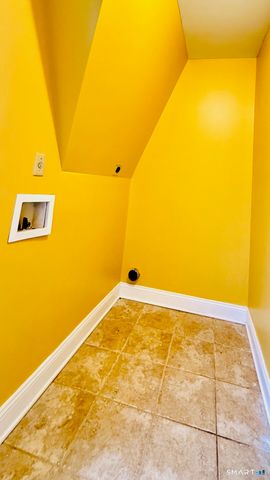 252 Villa Avenue, Fairfield, CT 06825