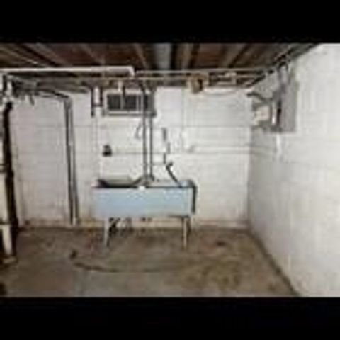 7518 W Medford AVENUE, Milwaukee, WI 53218