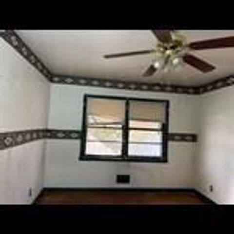 7518 W Medford AVENUE, Milwaukee, WI 53218