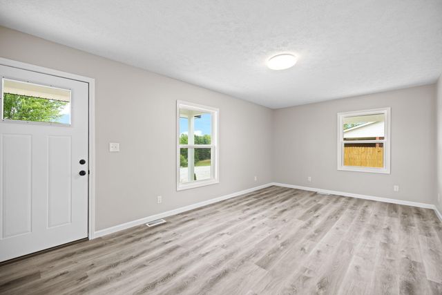 160 Mays Subdivision Road, Beattyville, KY 41311
