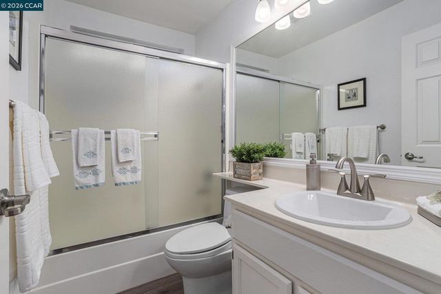 745 745 Bayshore St, Martinez, CA 94553