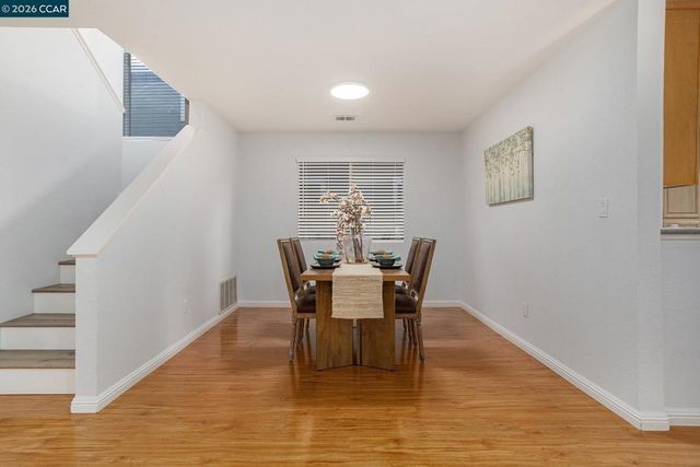 745 745 Bayshore St, Martinez, CA 94553