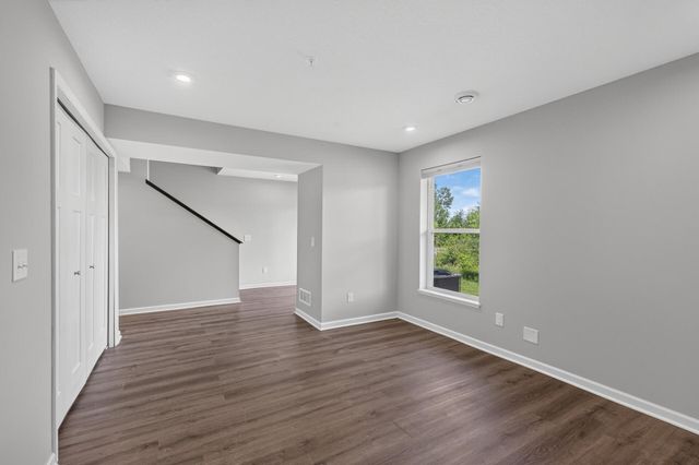 8658 London Circle NE B, Blaine, MN 55449