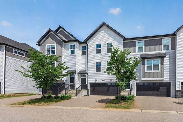 8658 London Circle NE B, Blaine, MN 55449
