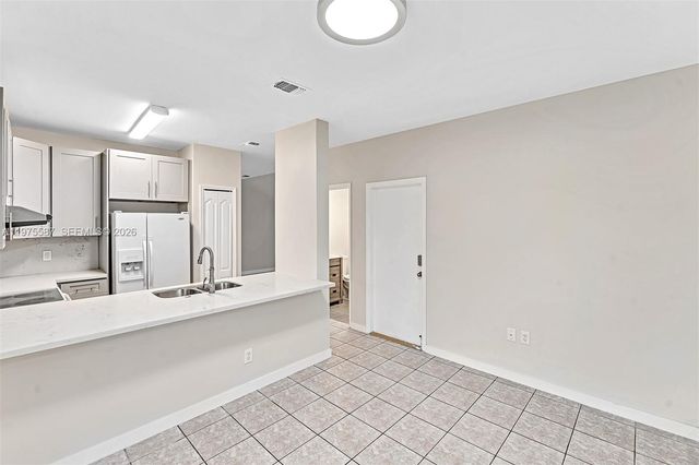 2297 NW 160th Ter 2297, Pembroke Pines, FL 33028