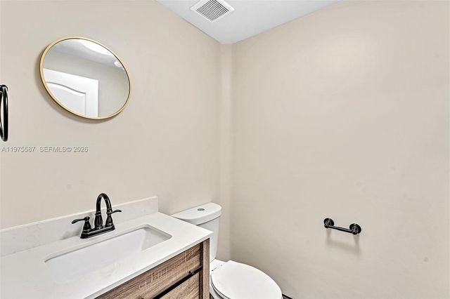 2297 NW 160th Ter 2297, Pembroke Pines, FL 33028