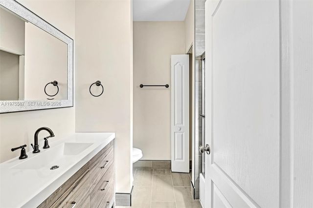 2297 NW 160th Ter 2297, Pembroke Pines, FL 33028