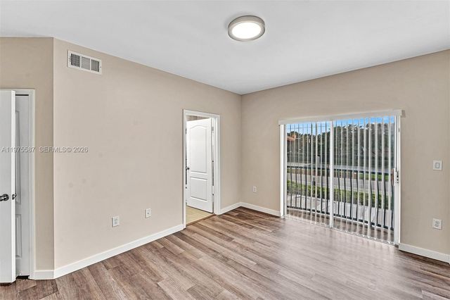 2297 NW 160th Ter 2297, Pembroke Pines, FL 33028