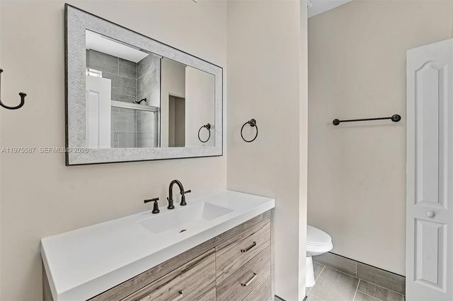 2297 NW 160th Ter 2297, Pembroke Pines, FL 33028