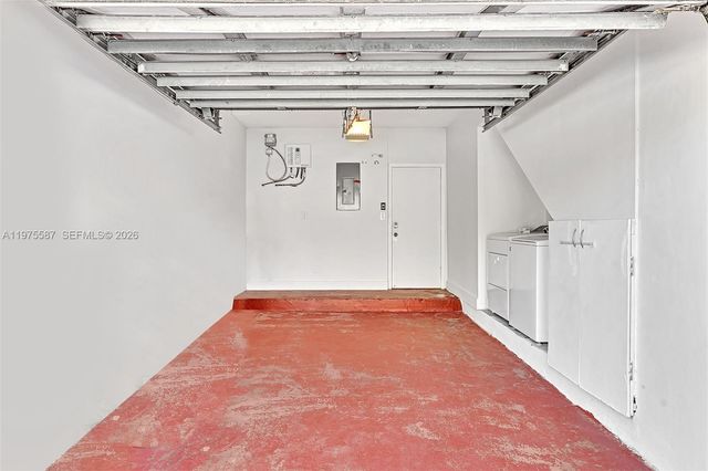 2297 NW 160th Ter 2297, Pembroke Pines, FL 33028