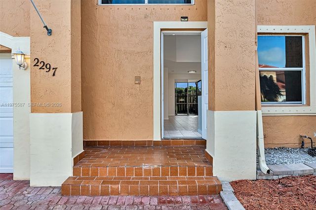 2297 NW 160th Ter 2297, Pembroke Pines, FL 33028