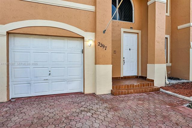 2297 NW 160th Ter 2297, Pembroke Pines, FL 33028