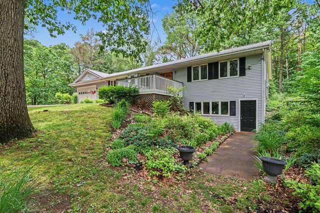 2985 W Kirby Road, Battle Creek, MI 49017