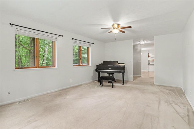 2985 W Kirby Road, Battle Creek, MI 49017
