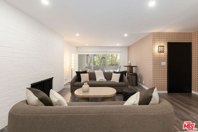 8917 E Cynthia Street 1, West Hollywood, CA 90069