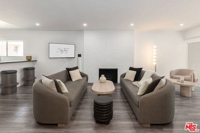 8917 E Cynthia Street 1, West Hollywood, CA 90069