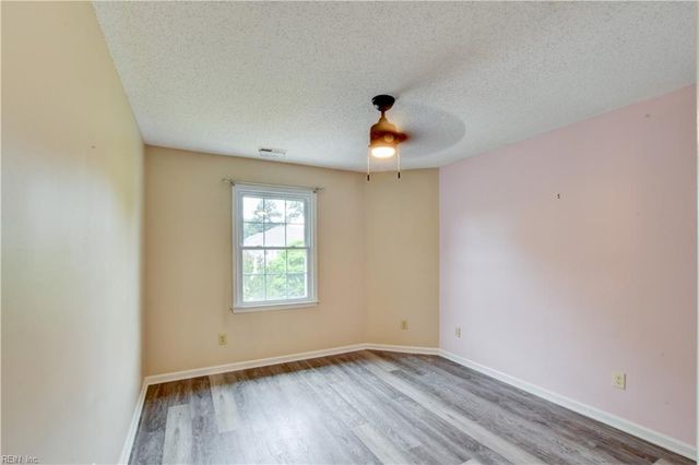 922 Willow PT, Newport News, VA 23602