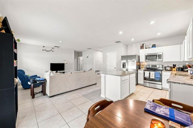 877 EAGLE ROCK TERRACE, Winter Haven, FL 33880